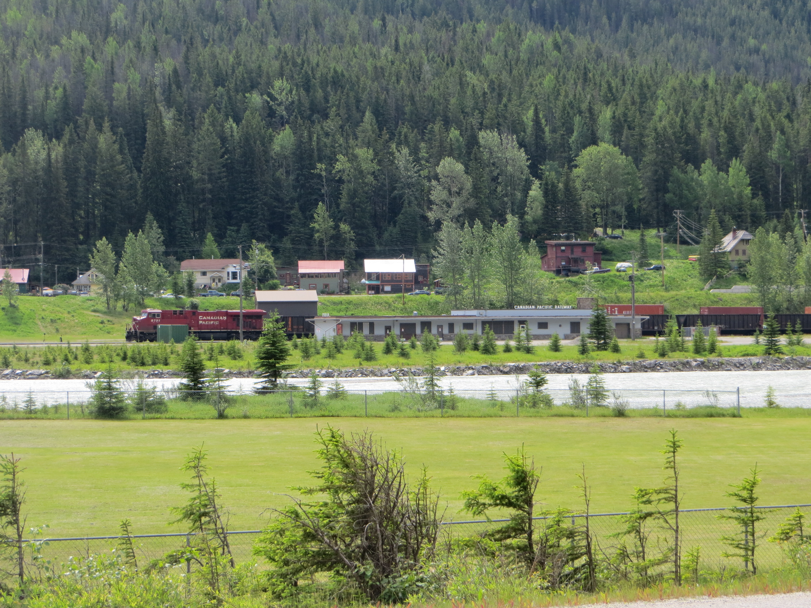 20130629 23 CP Railway @ Field, BC