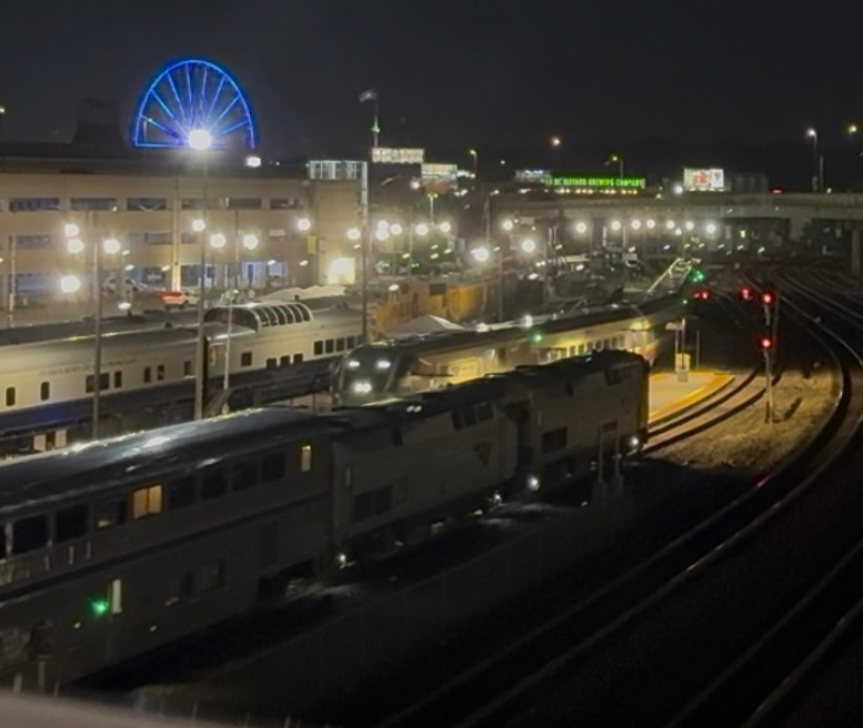 2 amtraks passing each other at Union station