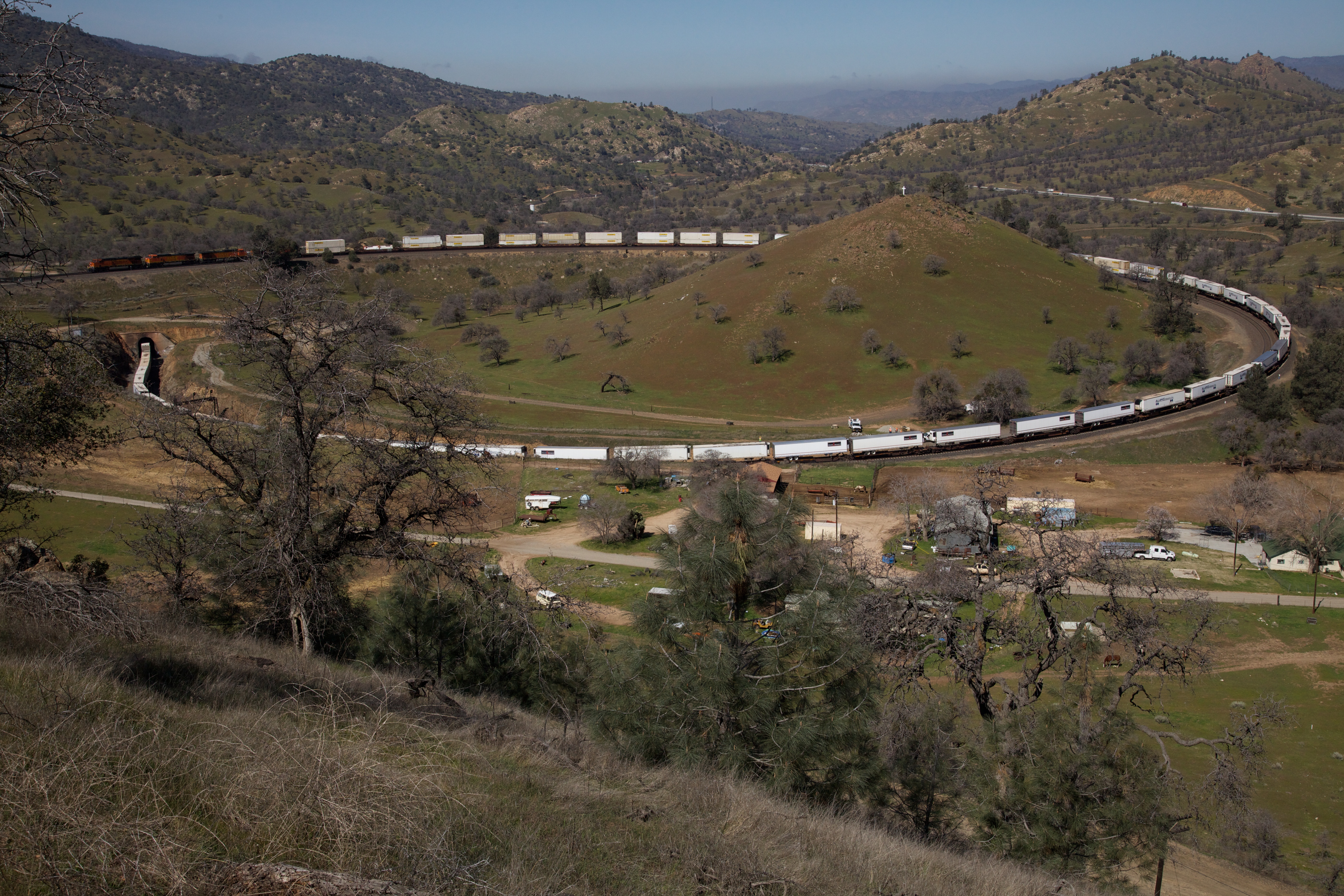 BNSF train on Tehachapi Loop with mixed TOFC and double-stack COFC consist