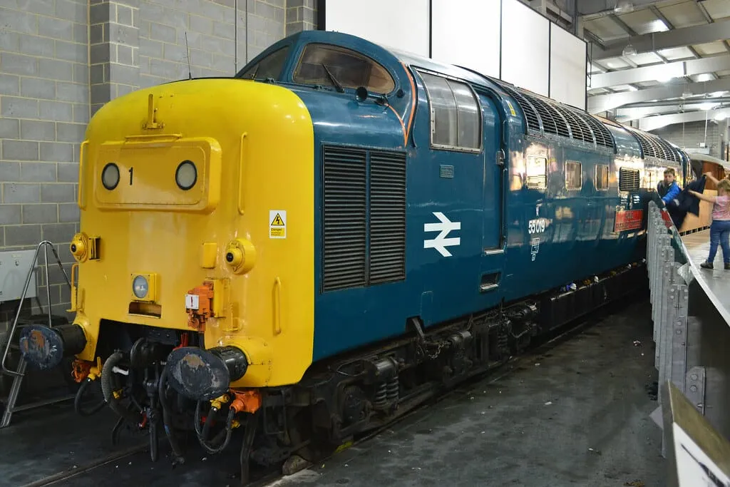 BR Class 55 Deltic ‘55019’ ‘Royal Highland Fusilier’