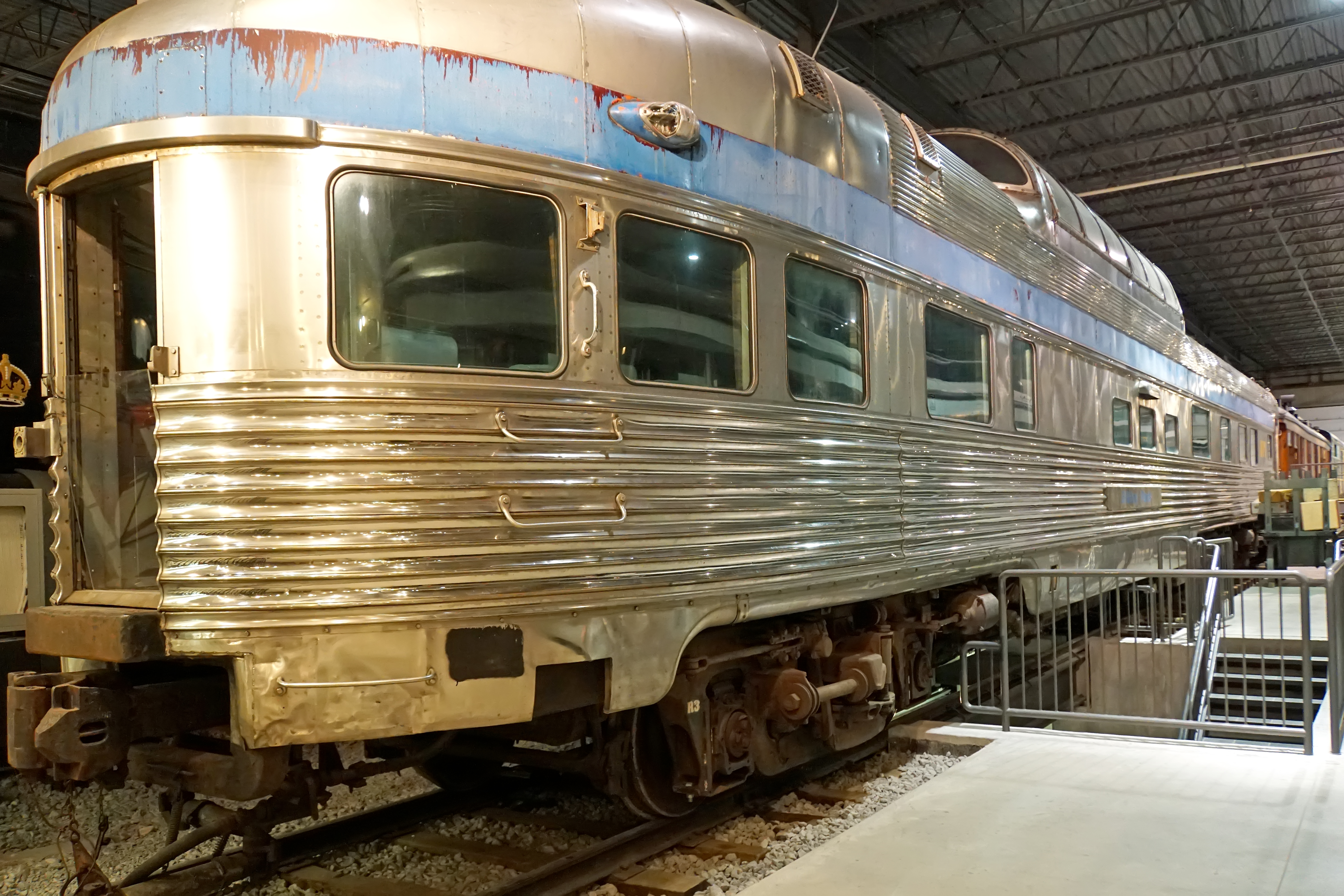DSC00553 - Passenger car VIA 15513 Sibley Park