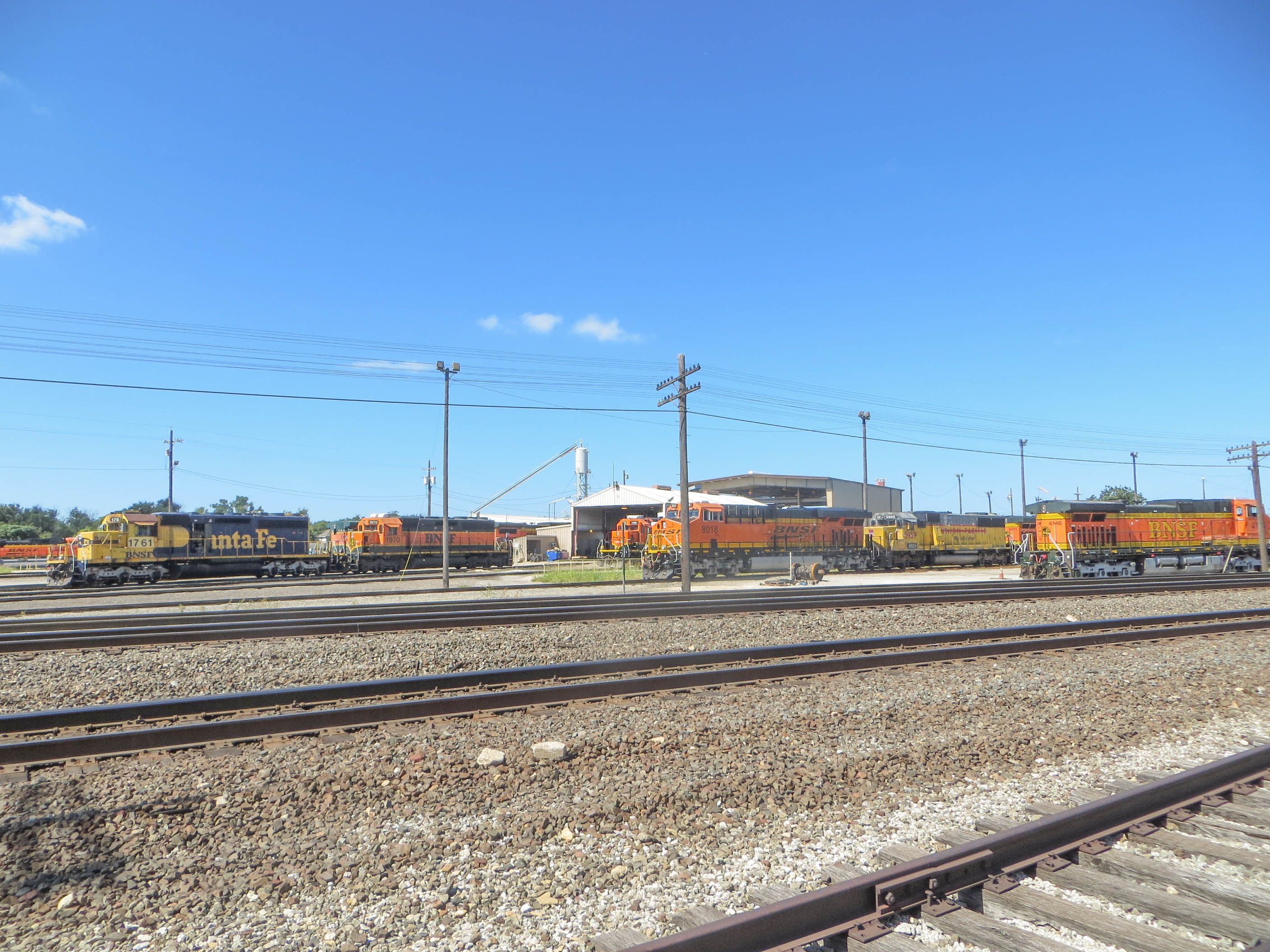Temple (BNSF/UP Crossing)